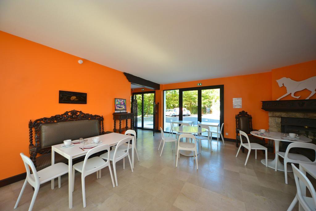 Logis - Hotel Restaurant La Mire Vierzon Dış mekan fotoğraf