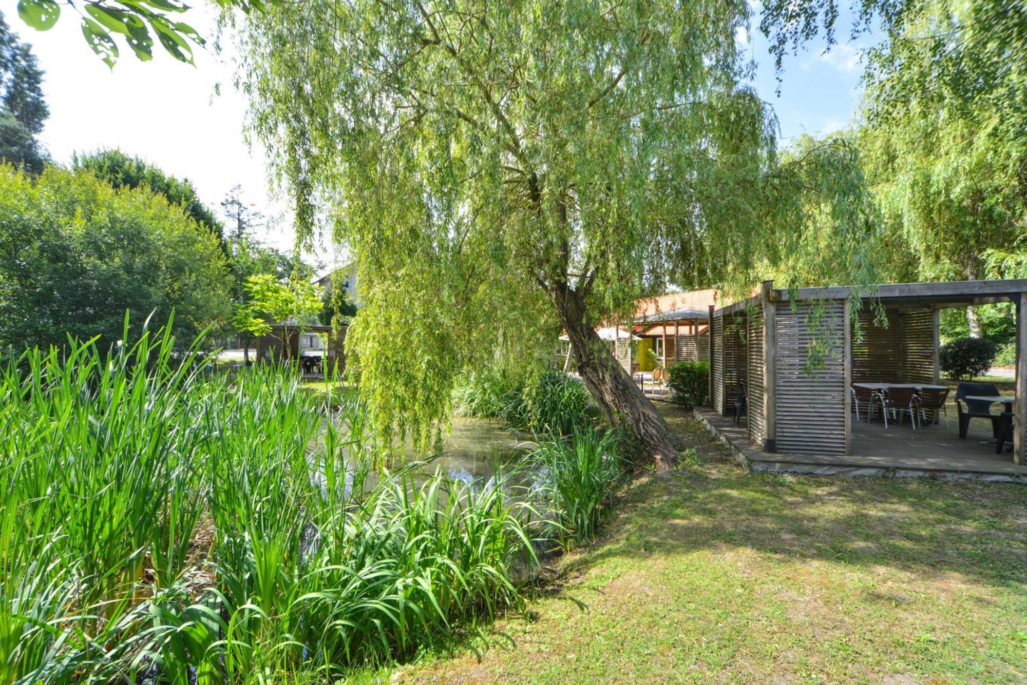 Logis - Hotel Restaurant La Mire Vierzon Dış mekan fotoğraf